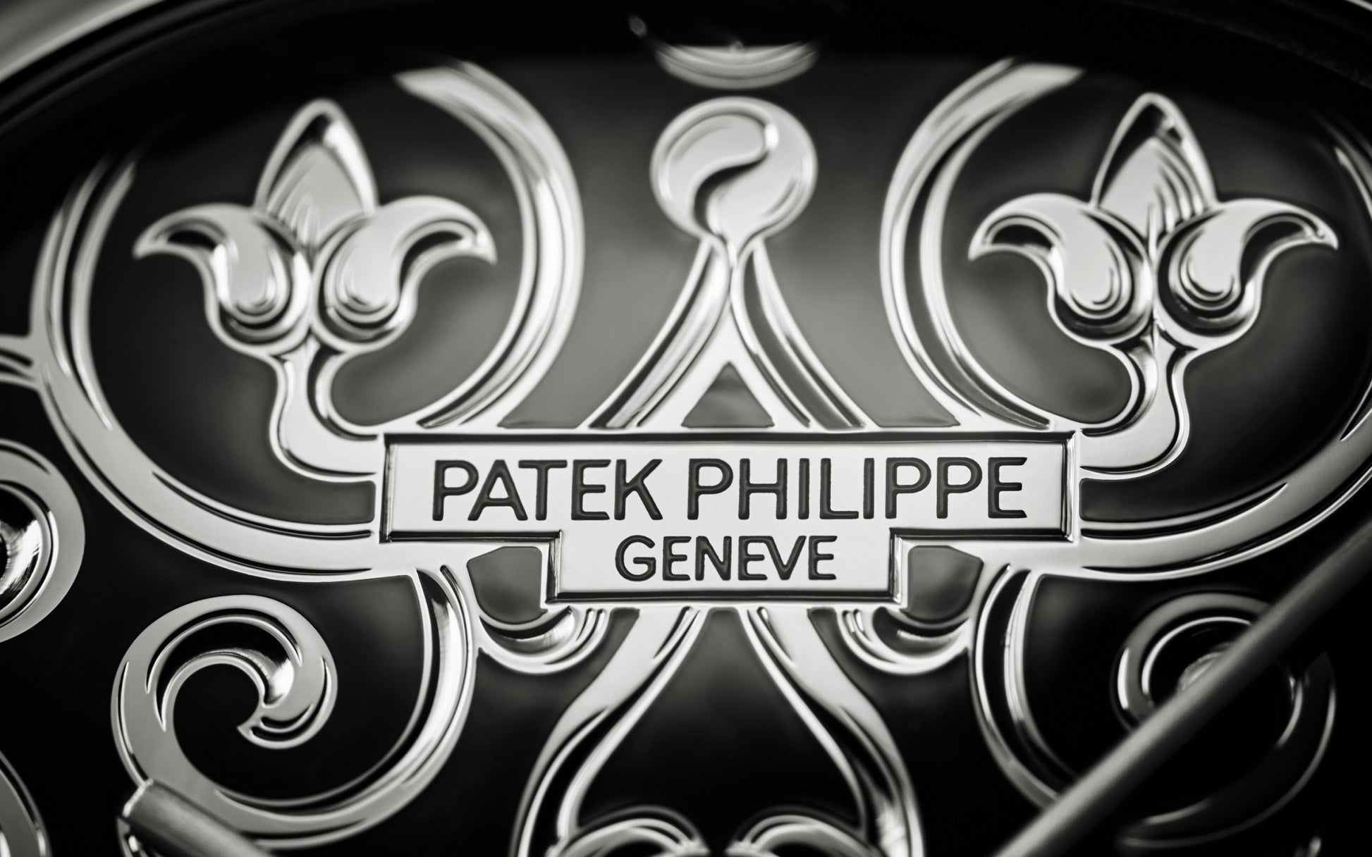Patek Philippe Golden Ellipse, 18k White Gold, 34.5 x 39.5 mm, Ref# 5738/51G-001,  manufacturer