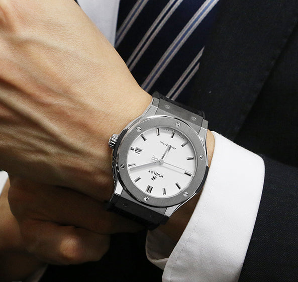 Hublot Classic Fusion Automatic 45mm, Ref# 511.NX.2611.LR, Watch on hand
