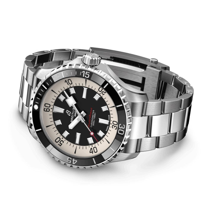 Side Breitling Superocean Automatic Ref# A17376211B1A1