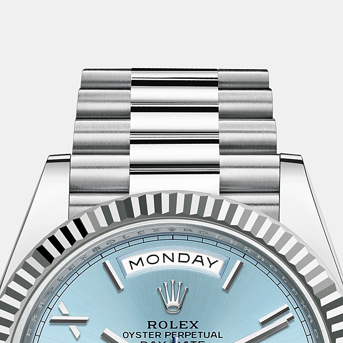 Rolex Day-Date 40mm, Platinum, Ref# 228236-0012, Bezel, bracelet