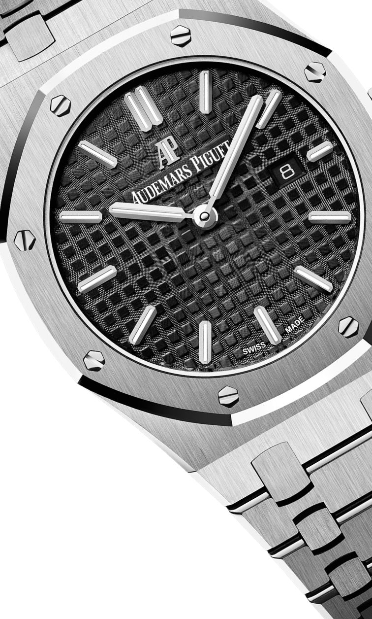 Side Audemars Piguet Royal OAK QUARTZ Ref# 67650ST.OO.1261ST.01